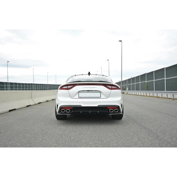 Hátsó Oldalsó Splitter KIA STINGER GT