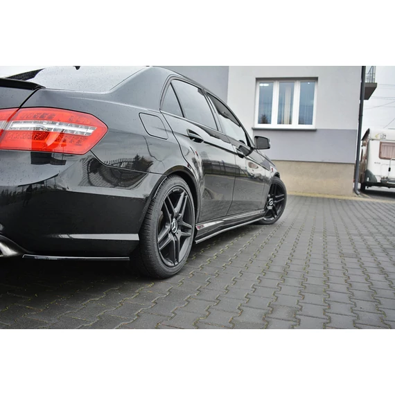 Oldalsó szoknyák Diffúzorok MERCEDES-BENZ E63 AMG W212