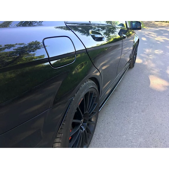 Oldalsó szoknyák Diffúzorok MERCEDES-BENZ AMG C63 W204 FACELIFT