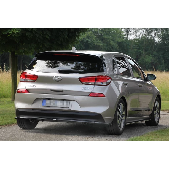 Központi Hátsó SPLITTER (WITH VERTICAL BARS) HYUNDAI I30 MK3 HATCHBACK