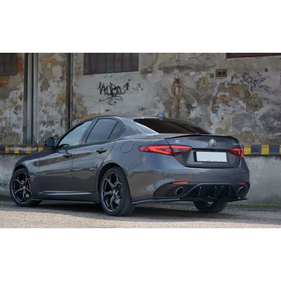 Hátsó Oldalsó Splitter ALFA ROMEO GIULIA VELOCE