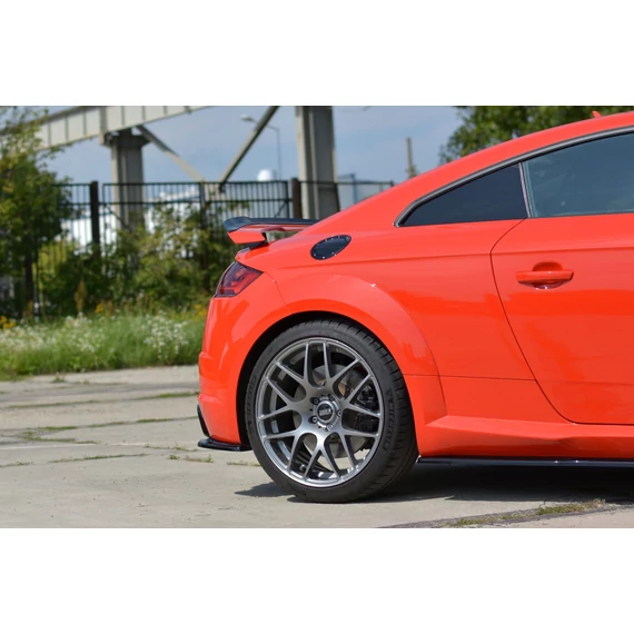 Hátsó Oldalsó Splitter Audi TT RS 8S