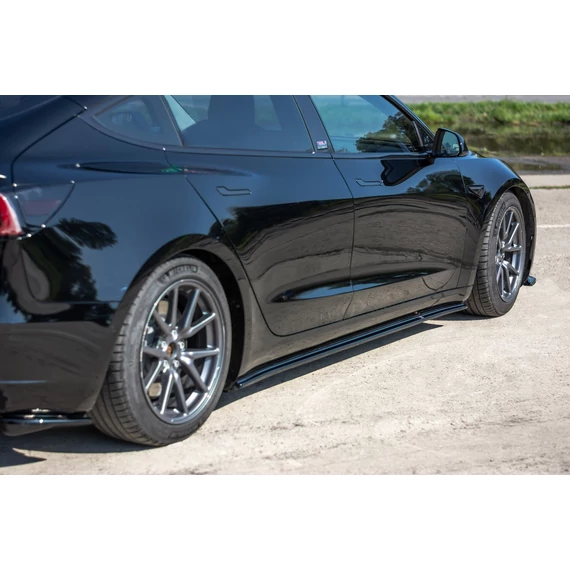Oldalsó szoknyák Diffúzorok Tesla Model 3
