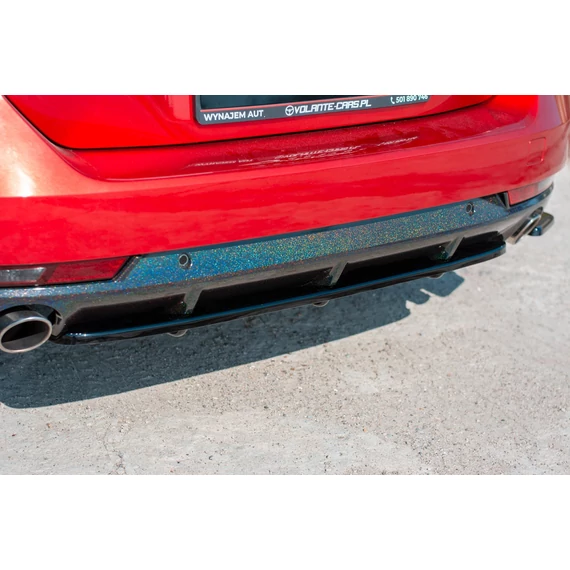 Központi Hátsó Splitter(with vertical bars)  Peugeot 508 GT Mk2