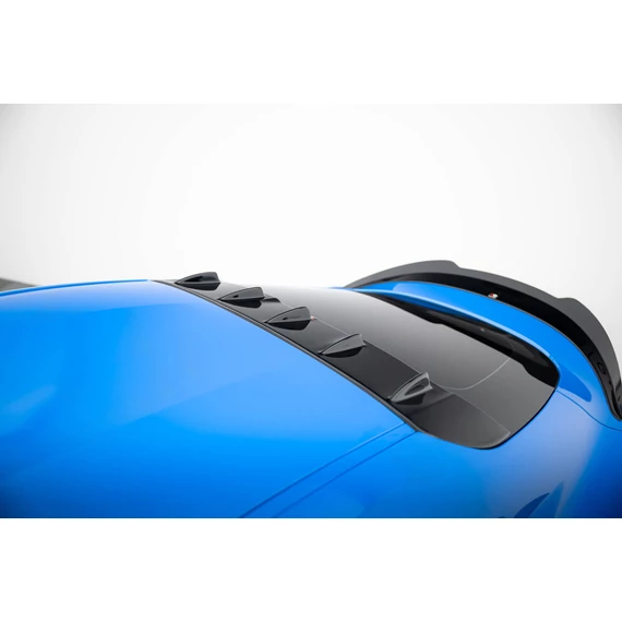 The extension of the rear window Toyota Supra Mk5