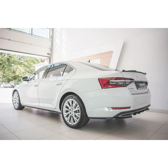 Oldalsó szoknyák Diffúzorok Skoda Superb Mk3 FL