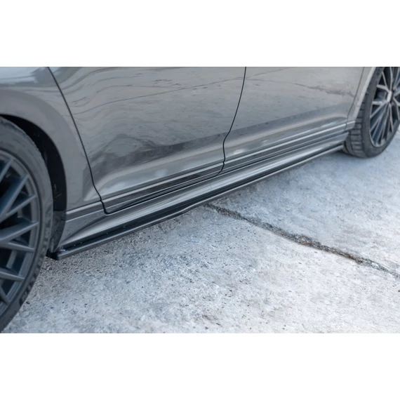 Oldalsó szoknyák Diffúzorok Volkswagen Passat R-Line B8