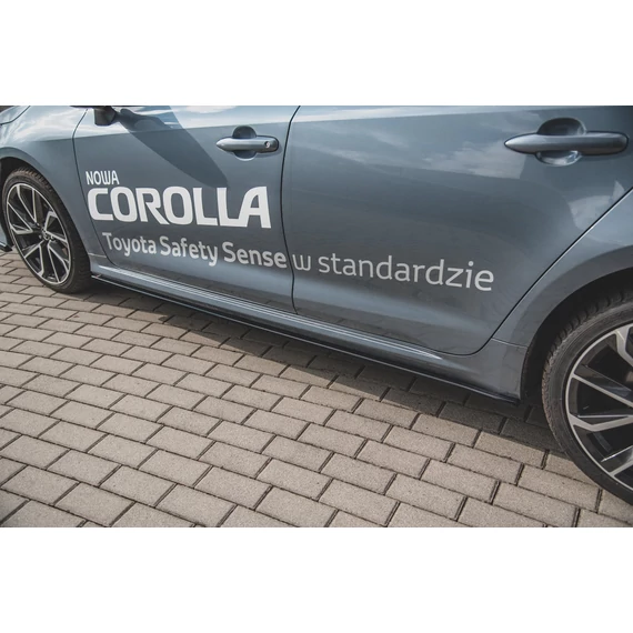 Oldalsó szoknyák Diffúzorok Toyota Corolla XII Sedan
