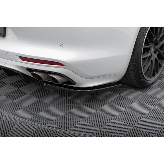 Hátsó Oldalsó Splitter Porsche Panamera GTS 971